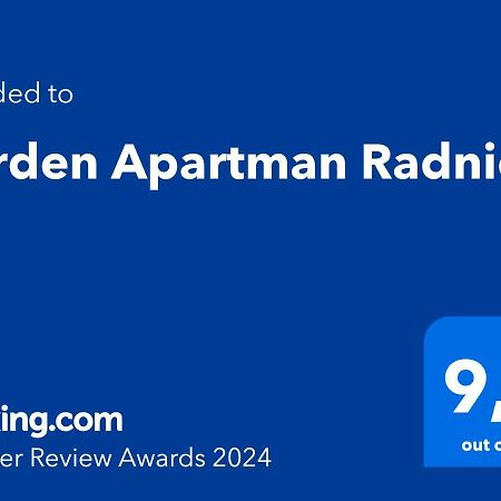 Garden Apartman Radnica - Private Parking Included コシツェ エクステリア 写真