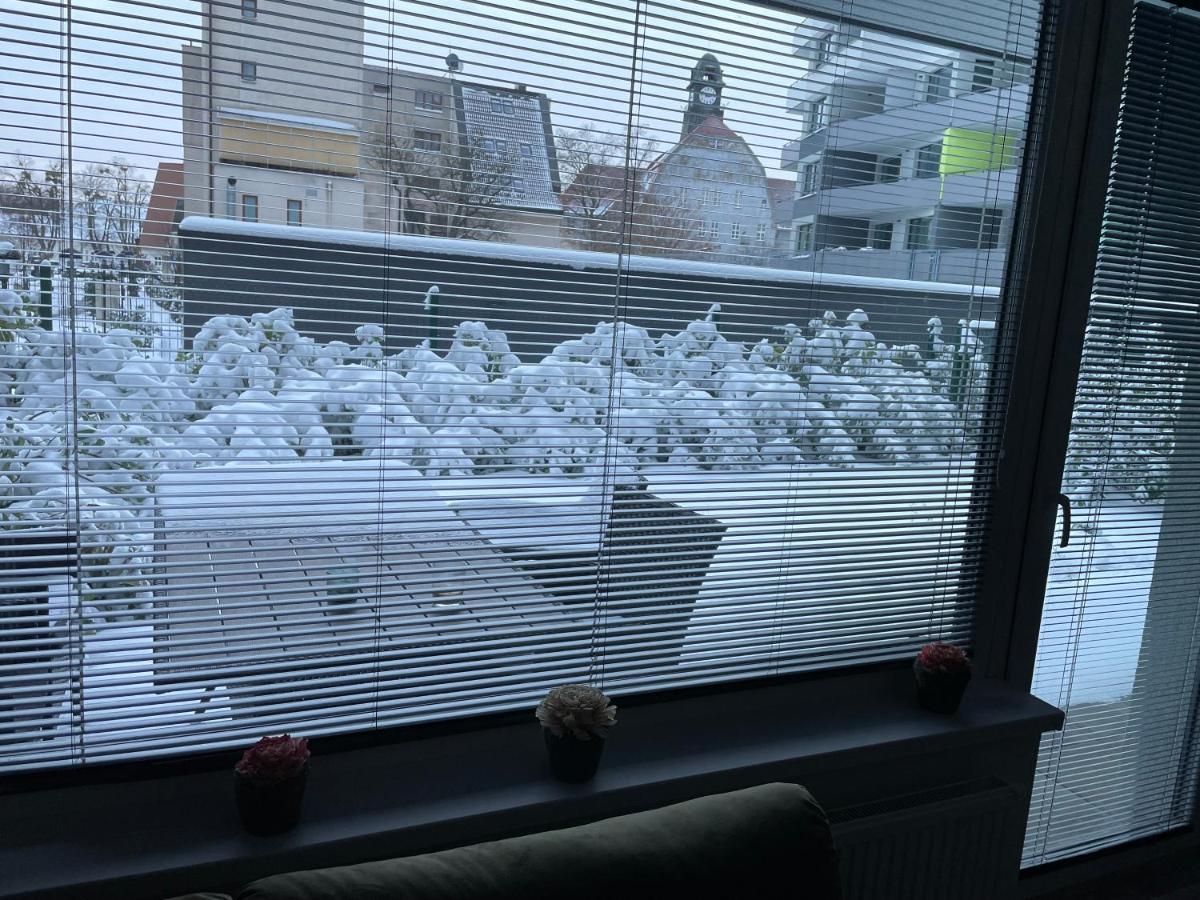Garden Apartman Radnica - Private Parking Included コシツェ エクステリア 写真